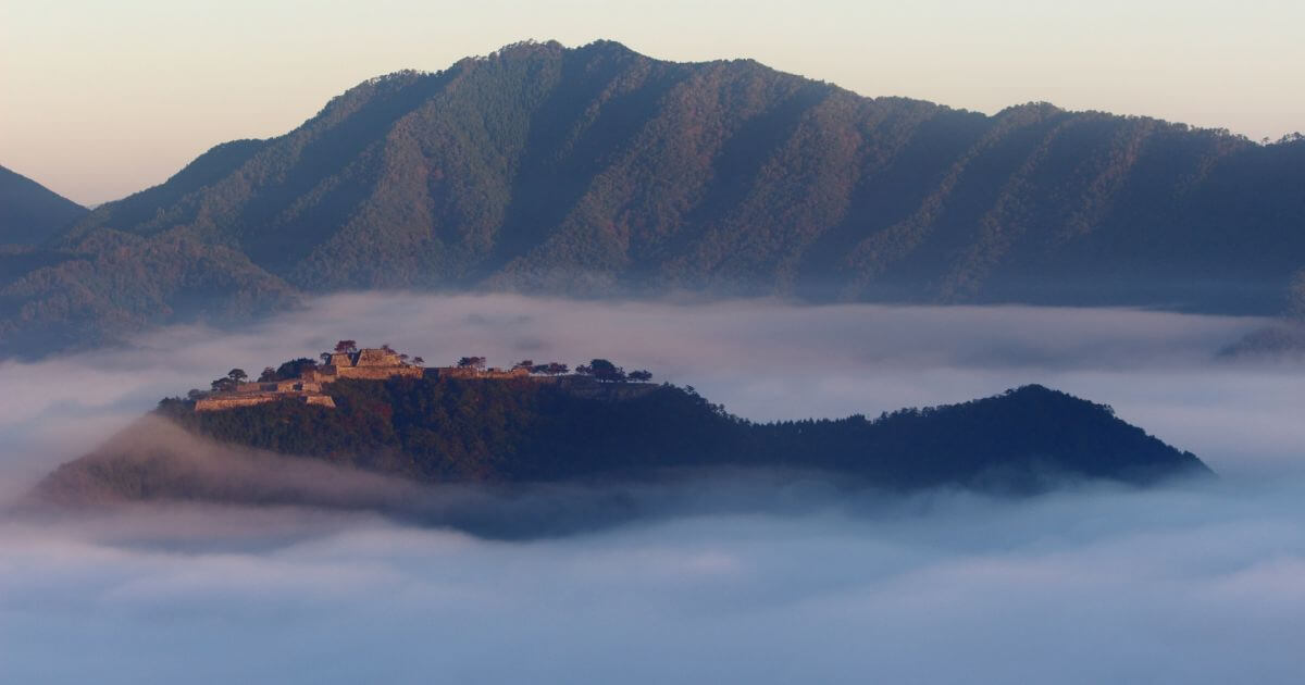 兵庫県でおすすめの退職代行14選!サービス選びや料金・特徴を解説